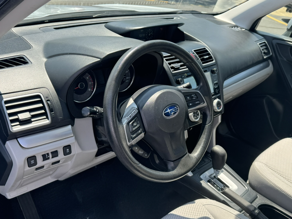 2016 Subaru Forester 2.5i Premium 12