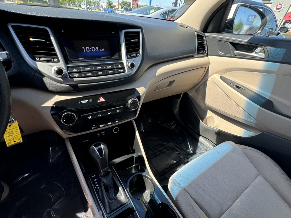 2017 Hyundai Tucson SE 21