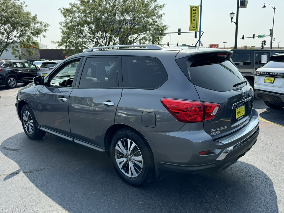 2017 Nissan Pathfinder SL 7