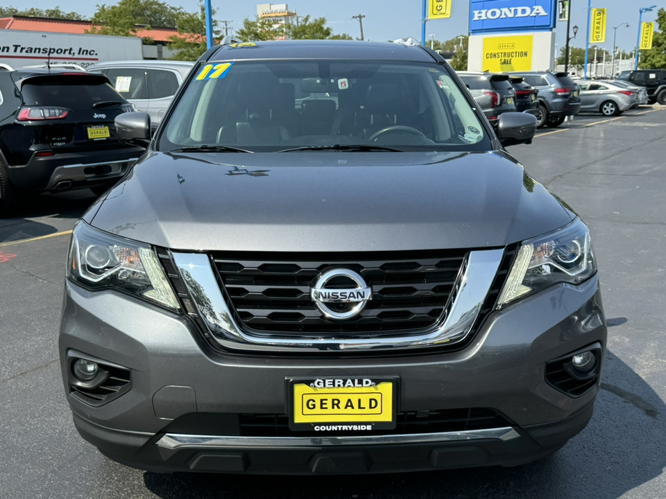 2017 Nissan Pathfinder SL 9