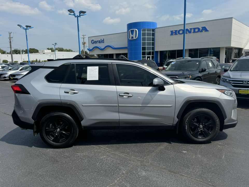 2021 Toyota RAV4  4