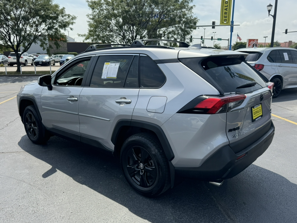 2021 Toyota RAV4  6