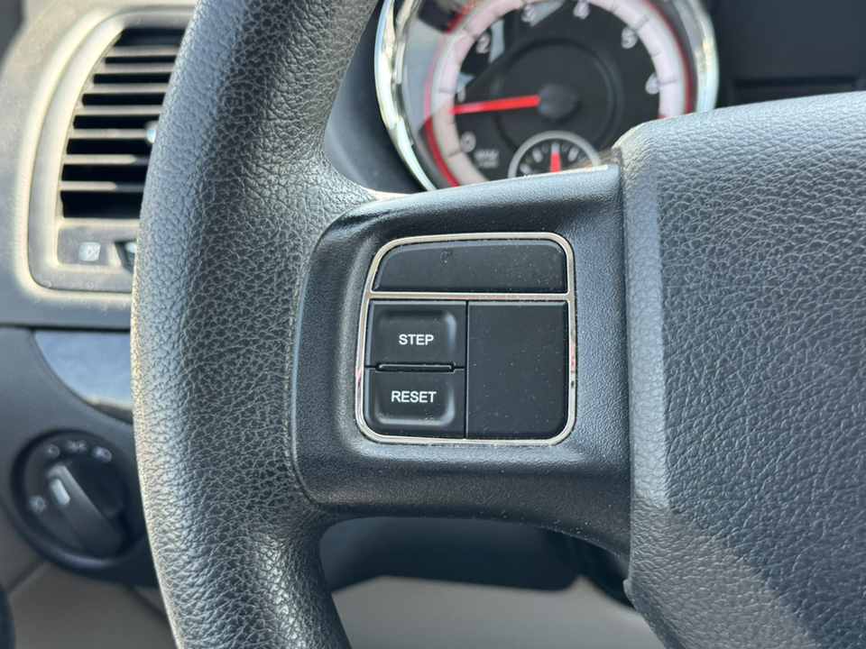 2015 Dodge Grand Caravan American Value Pkg 14