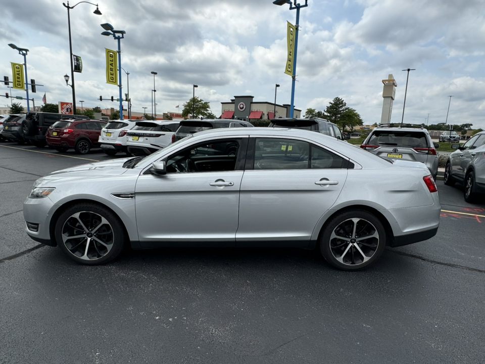 2015 Ford Taurus SEL 8