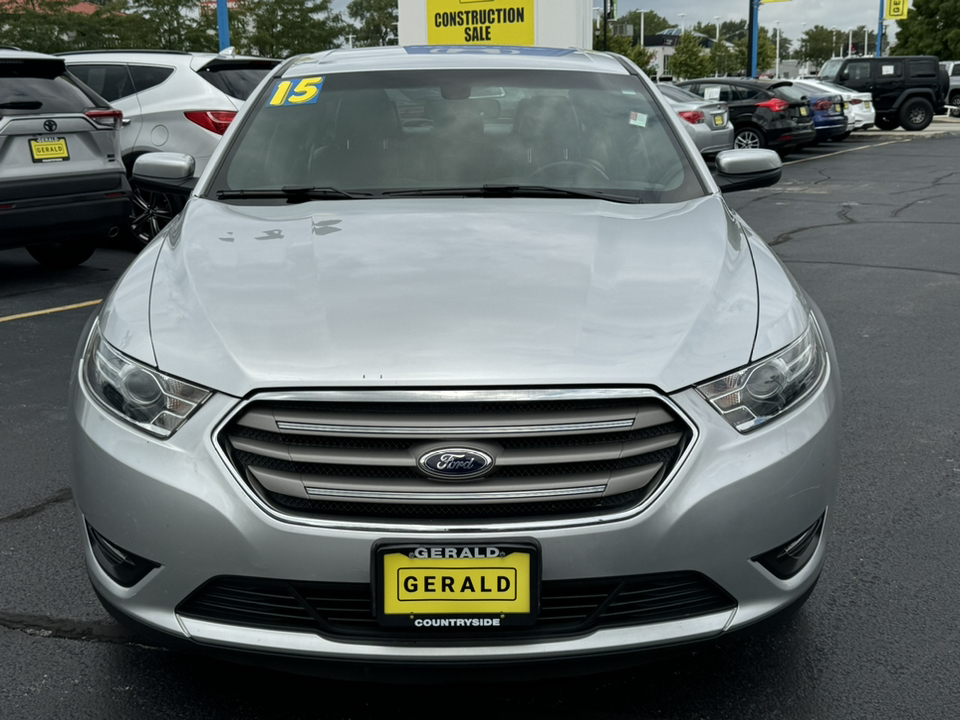 2015 Ford Taurus SEL 9