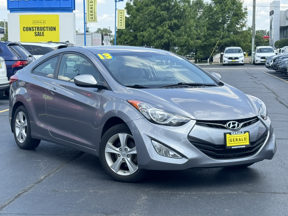 2013 Hyundai Elantra Coupe GS 2