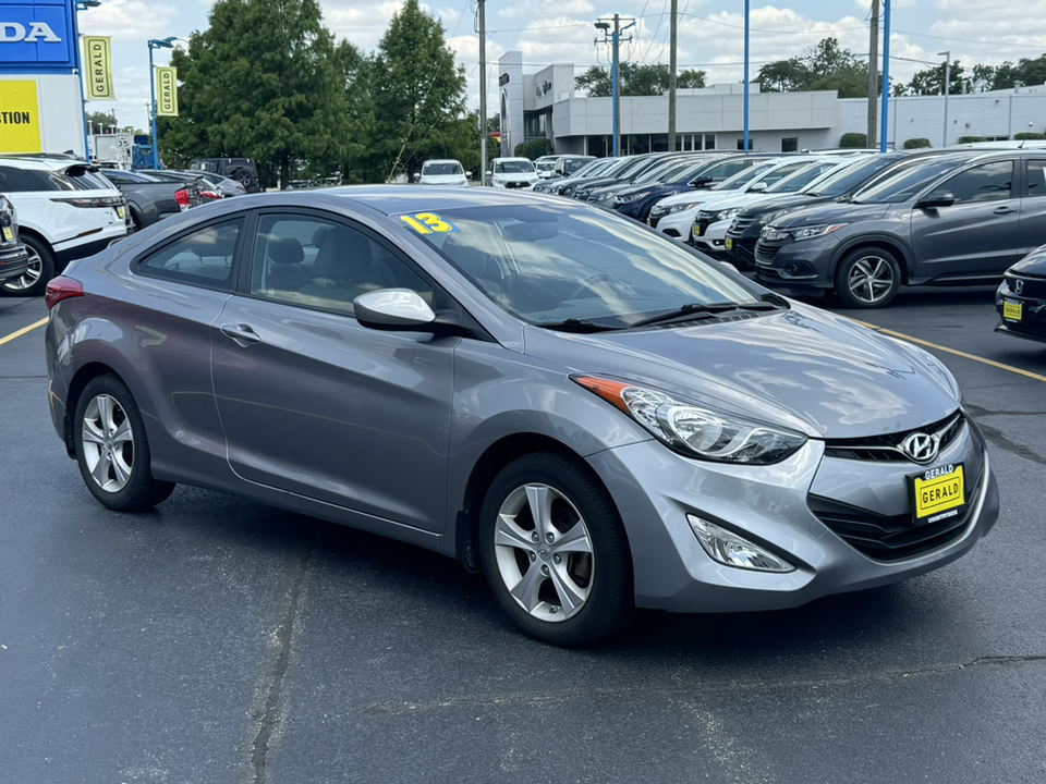 2013 Hyundai Elantra Coupe GS 3