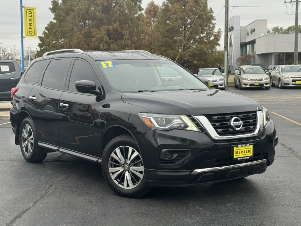 2017 Nissan Pathfinder S 2