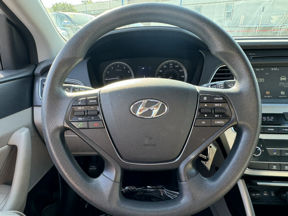 2016 Hyundai Sonata 2.4L Sport 17