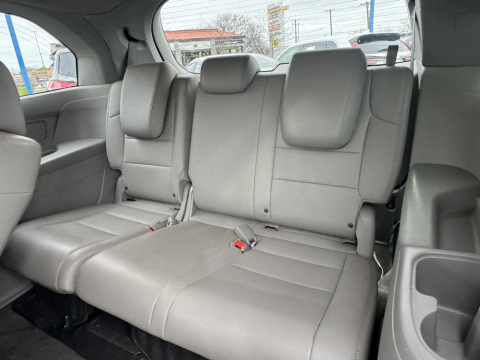 2016 Honda Odyssey EX-L 18