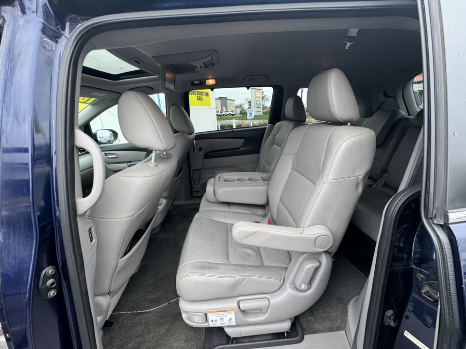 2016 Honda Odyssey EX-L 19