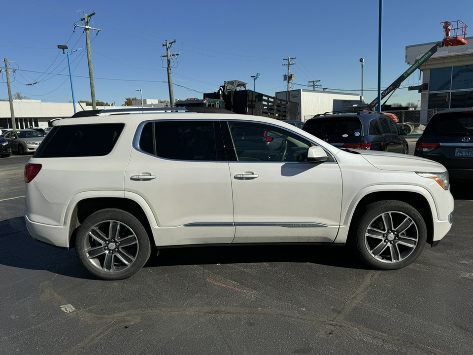 2017 GMC Acadia Denali 4