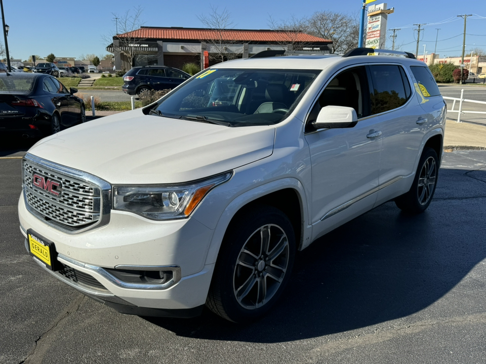 2017 GMC Acadia Denali 8