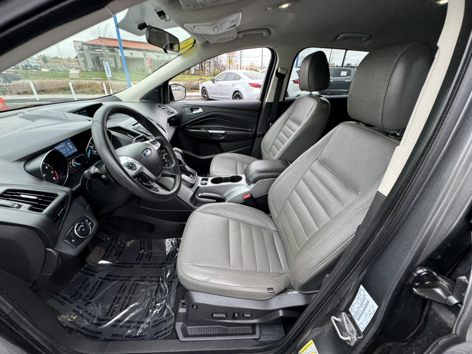 2014 Ford Escape SE 12