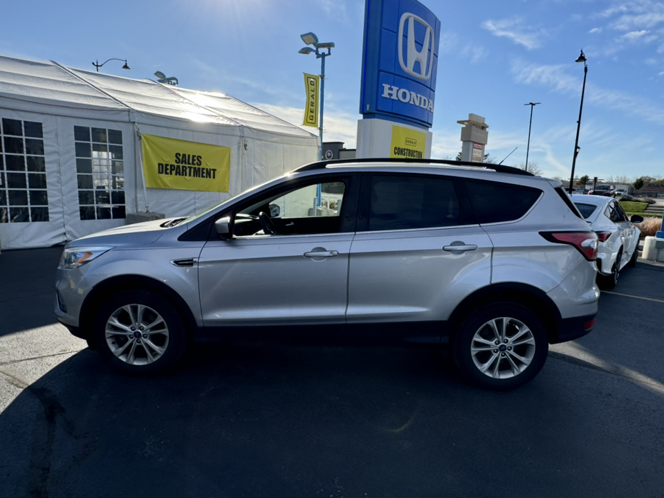 2017 Ford Escape SE 8