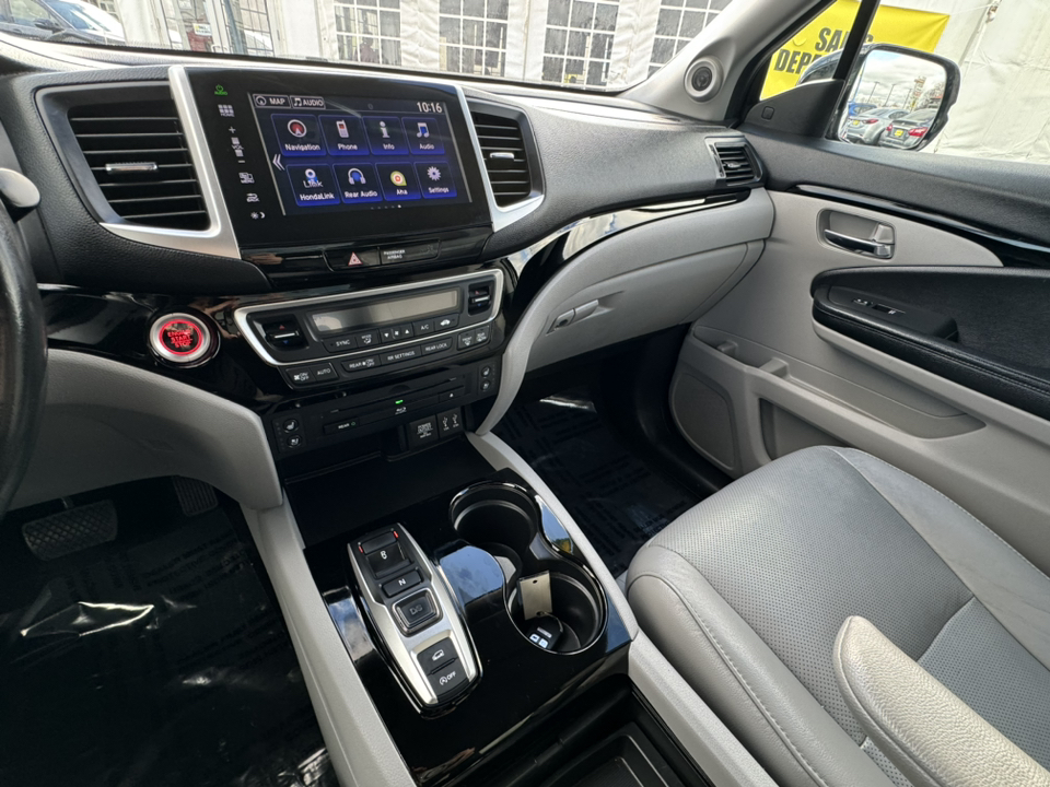 2016 Honda Pilot Elite 29