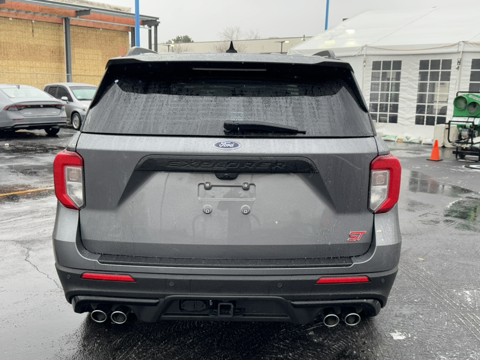 2023 Ford Explorer ST 6