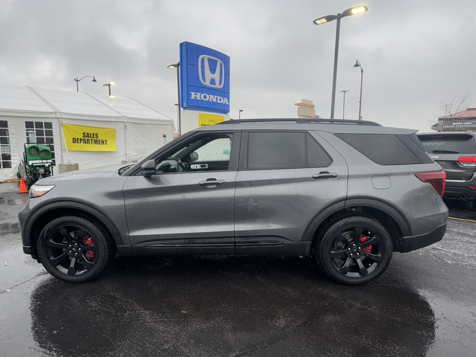 2023 Ford Explorer ST 8