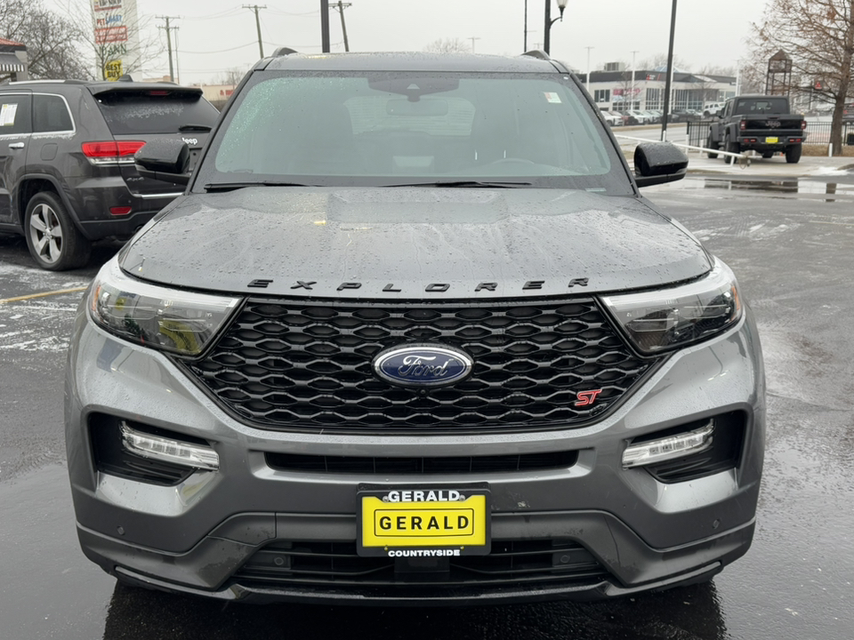 2023 Ford Explorer ST 9