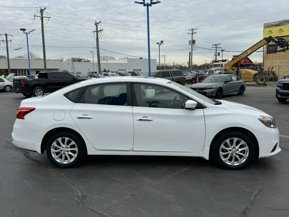 2017 Nissan Sentra SV 4