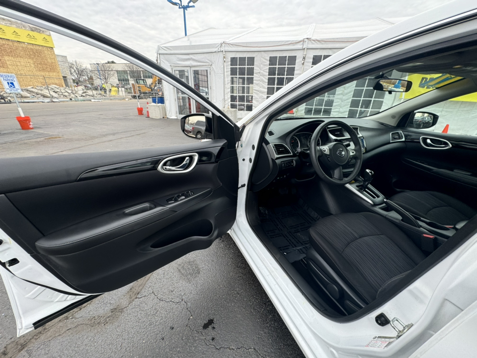 2017 Nissan Sentra SV 11