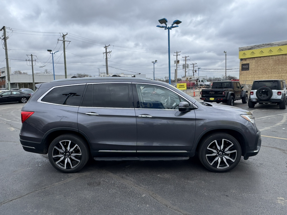 2020 Honda Pilot Touring 8-Passenger 4