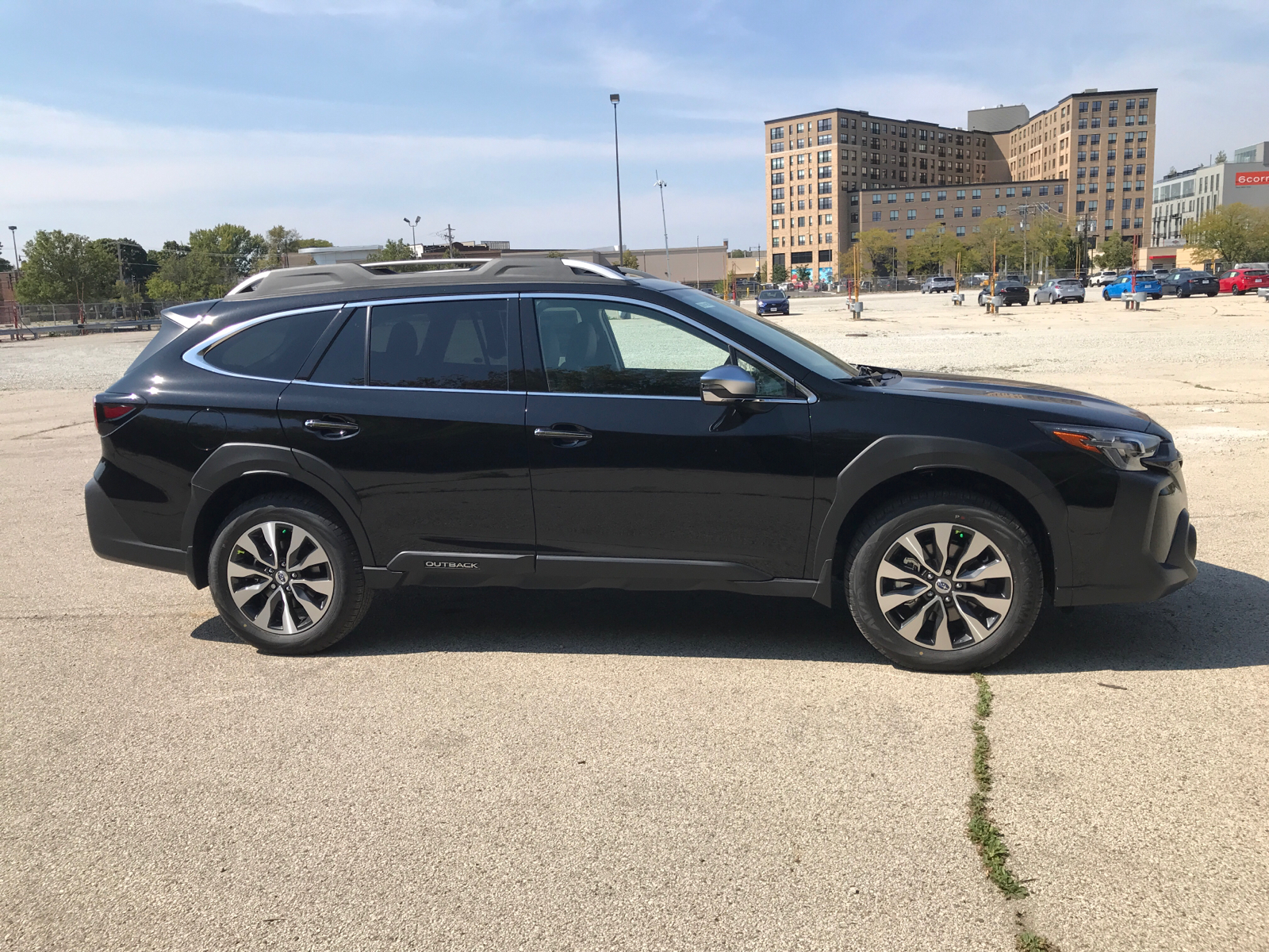 2025 Subaru Outback Touring XT 2