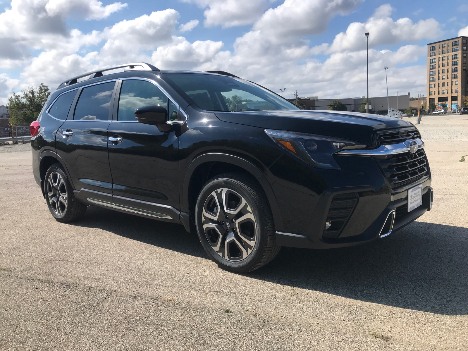 2024 Subaru Ascent Touring 1