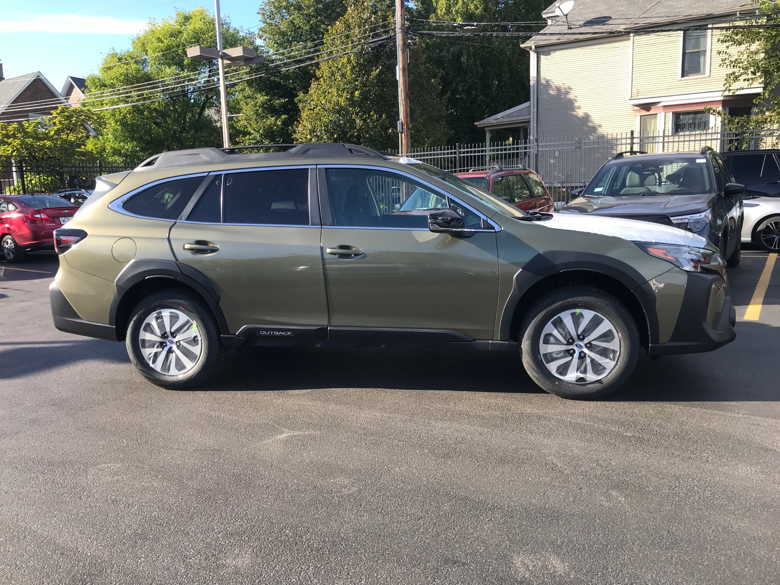 2025 Subaru Outback Premium 2