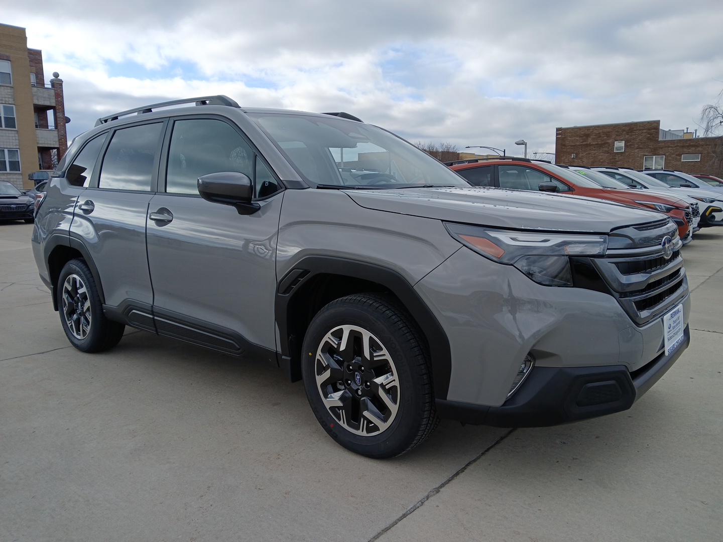 2025 Subaru Forester Premium 1