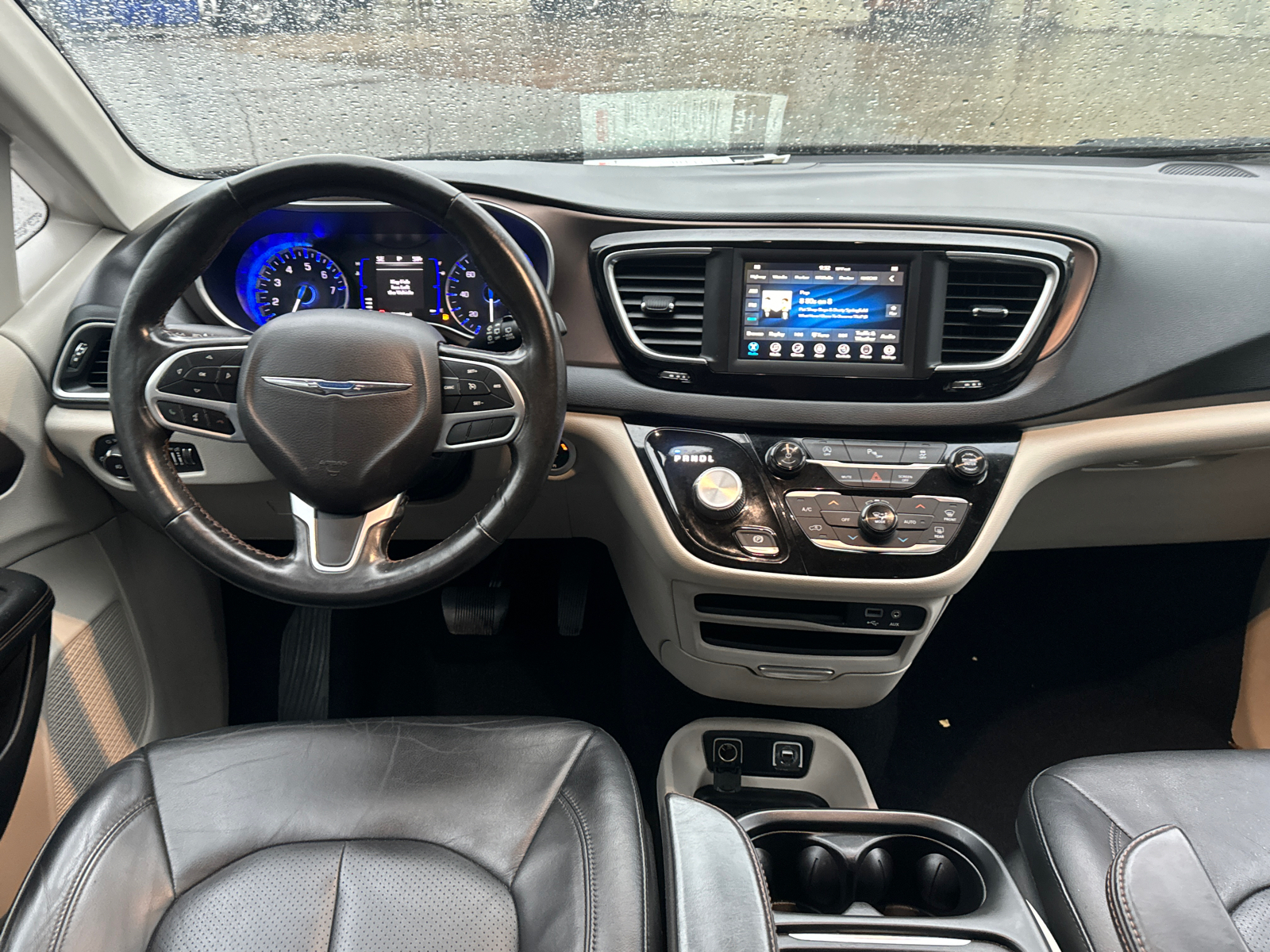 2019 Chrysler Pacifica Touring L 24