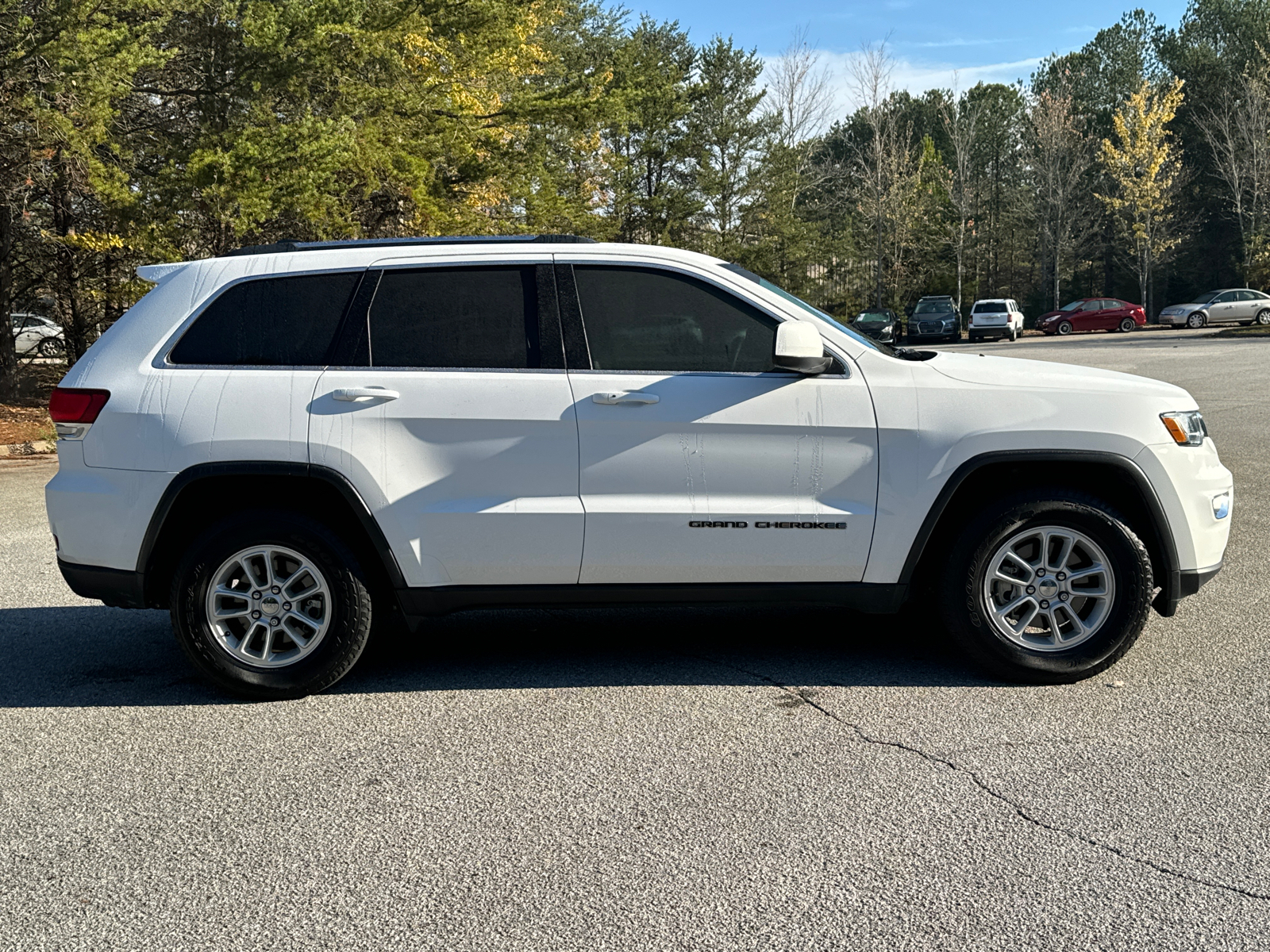 2020 Jeep Grand Cherokee Laredo E 4