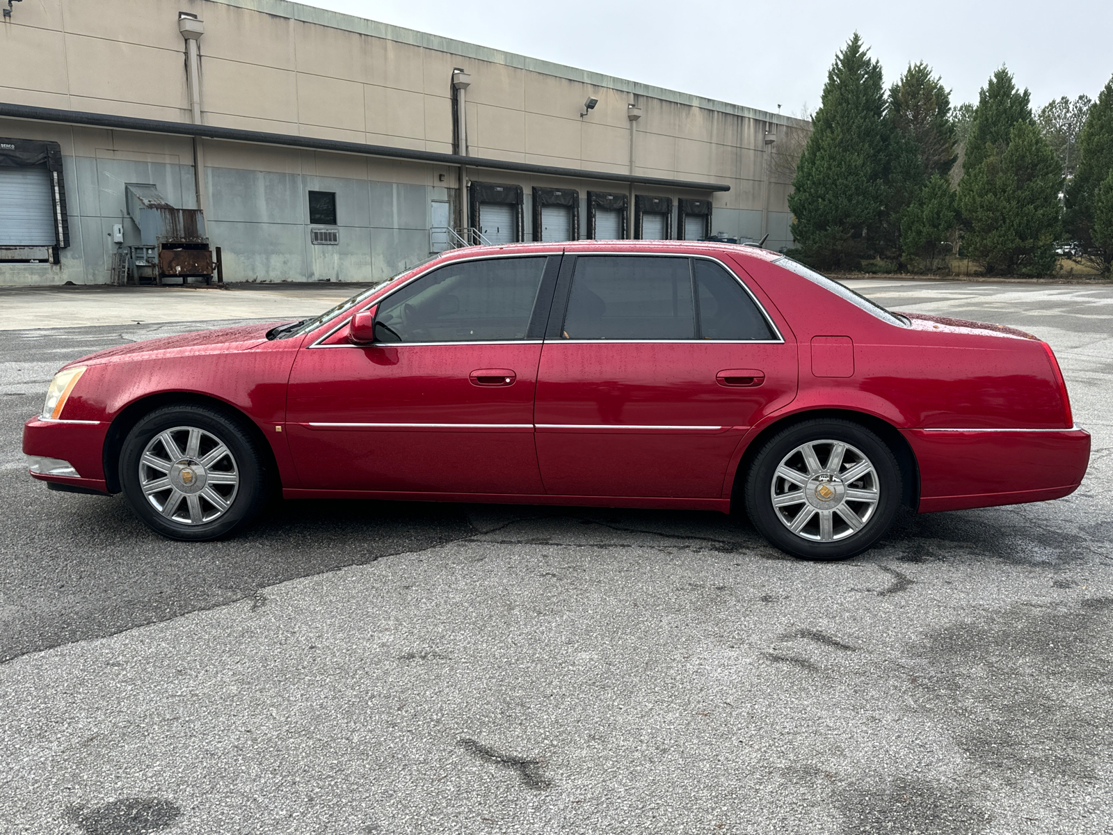 2006 Cadillac DTS Base 8