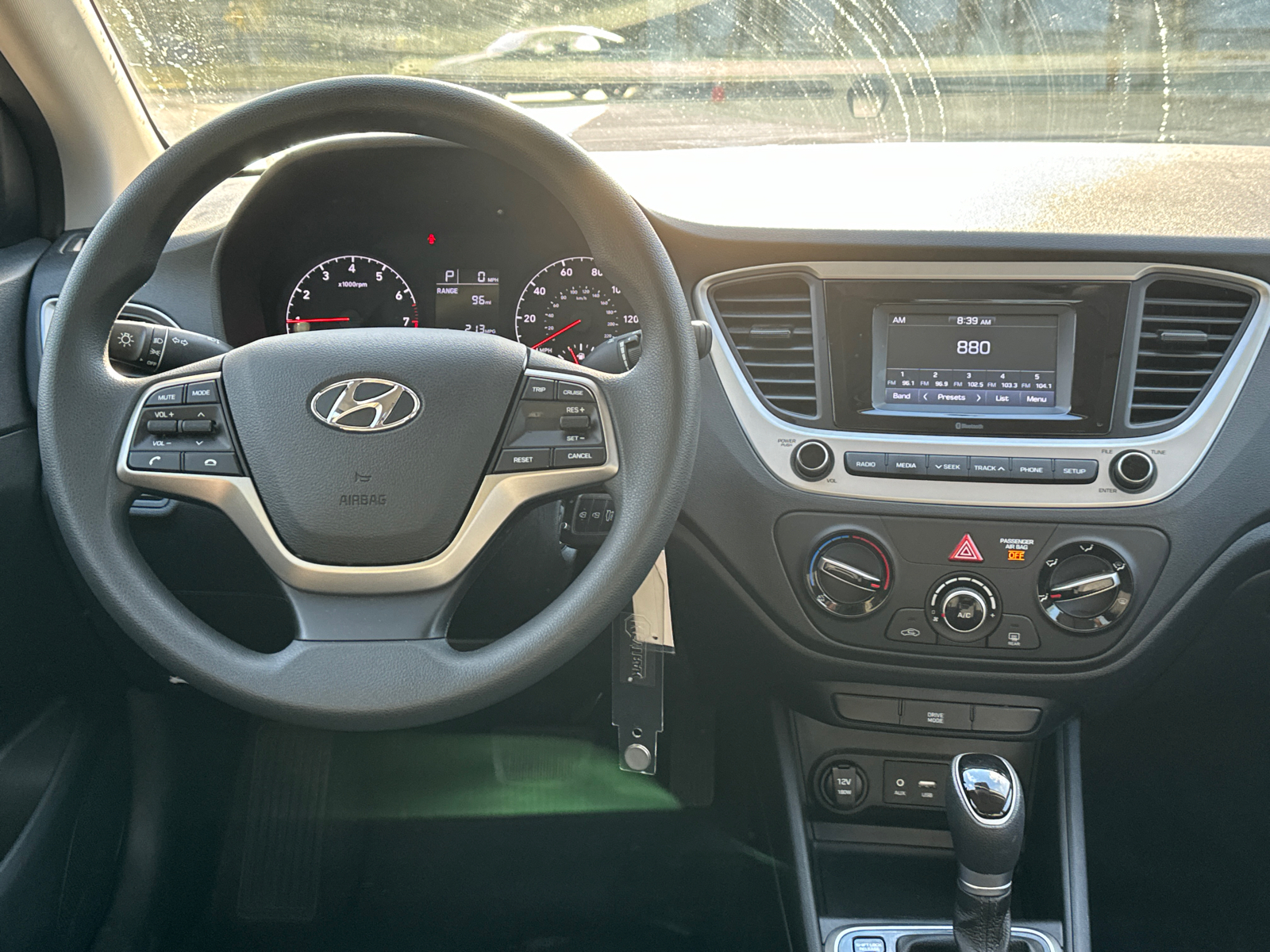 2021 Hyundai Accent SE 23