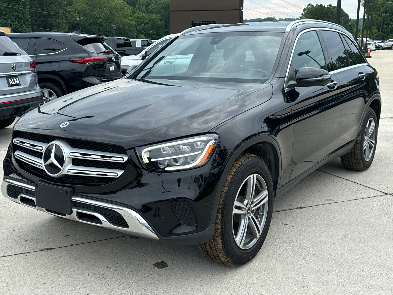 2021 Mercedes-Benz GLC GLC 300 1