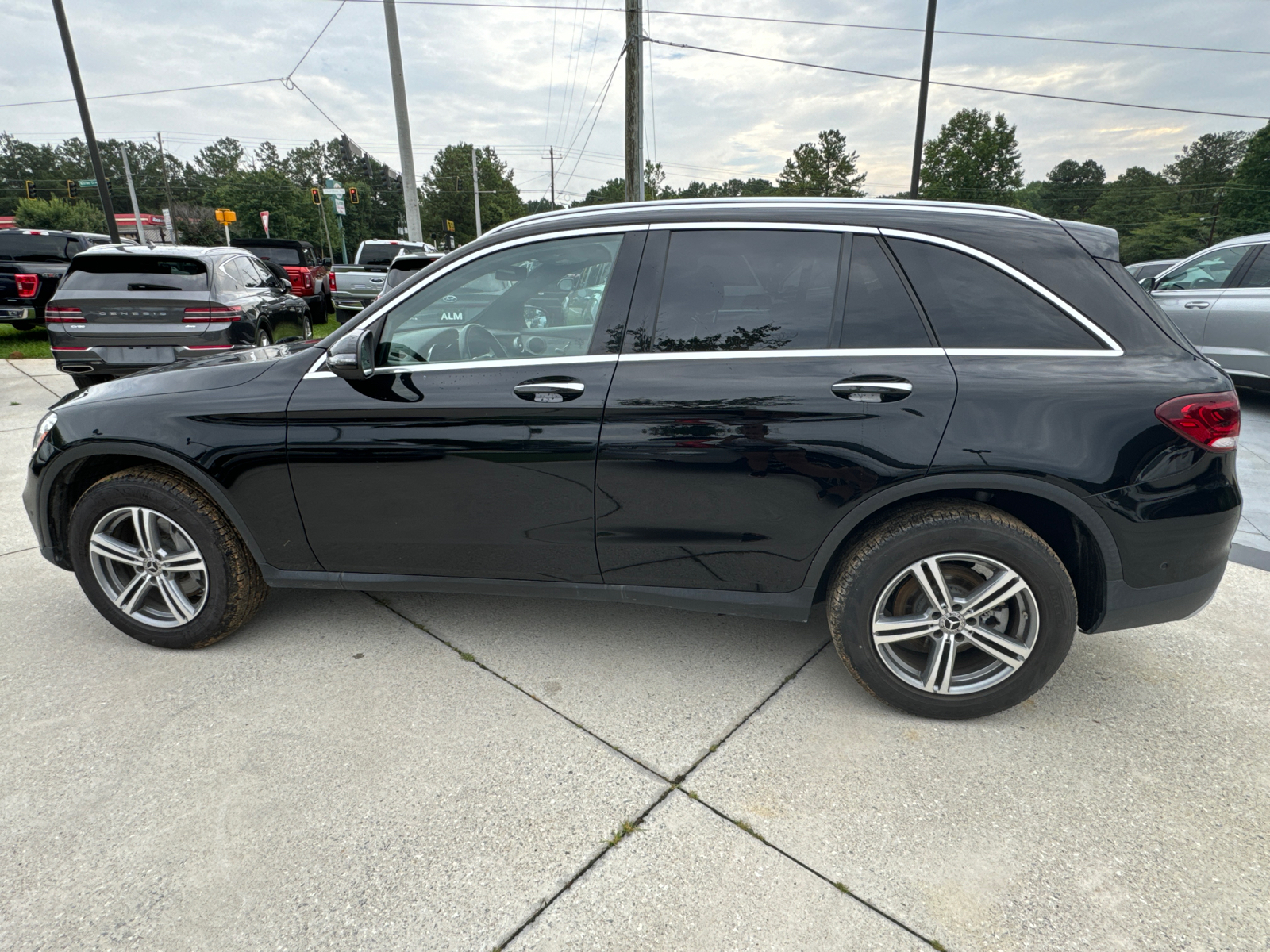 2021 Mercedes-Benz GLC GLC 300 11