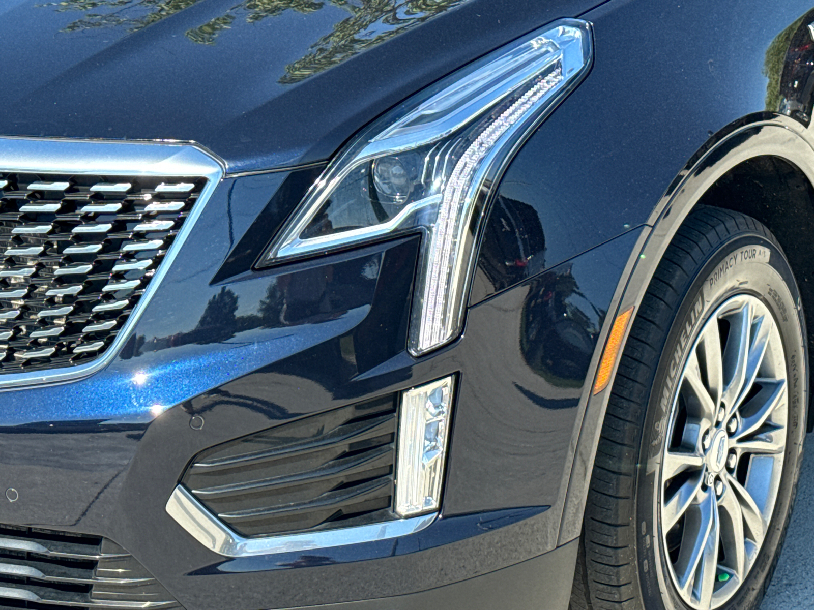 2021 Cadillac XT5 Premium Luxury 2