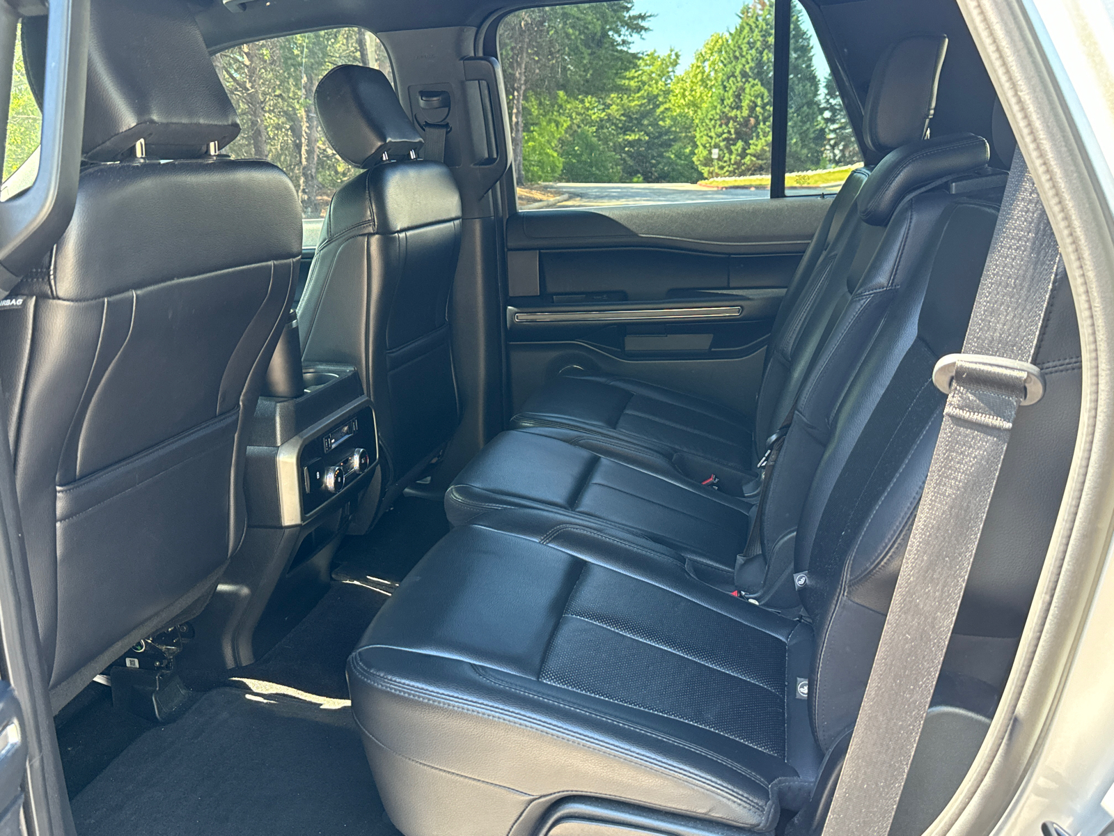 2019 Ford Expedition XLT 24