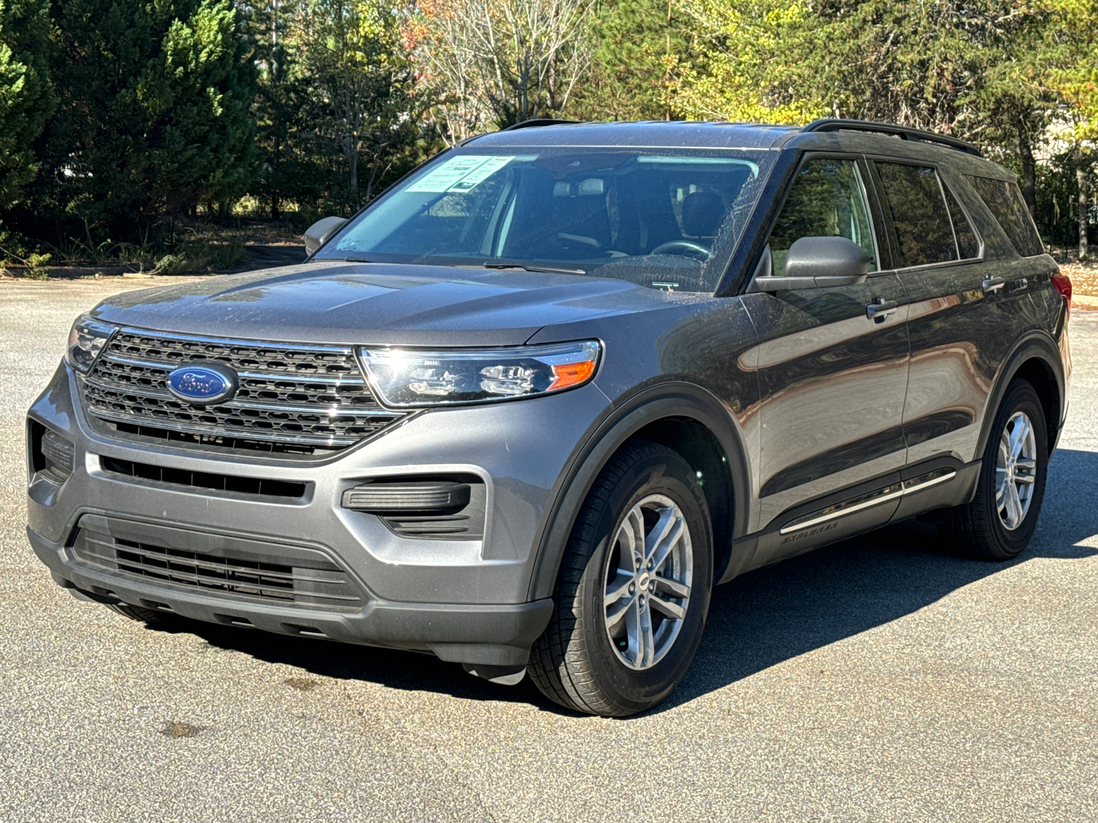 2022 Ford Explorer XLT 1