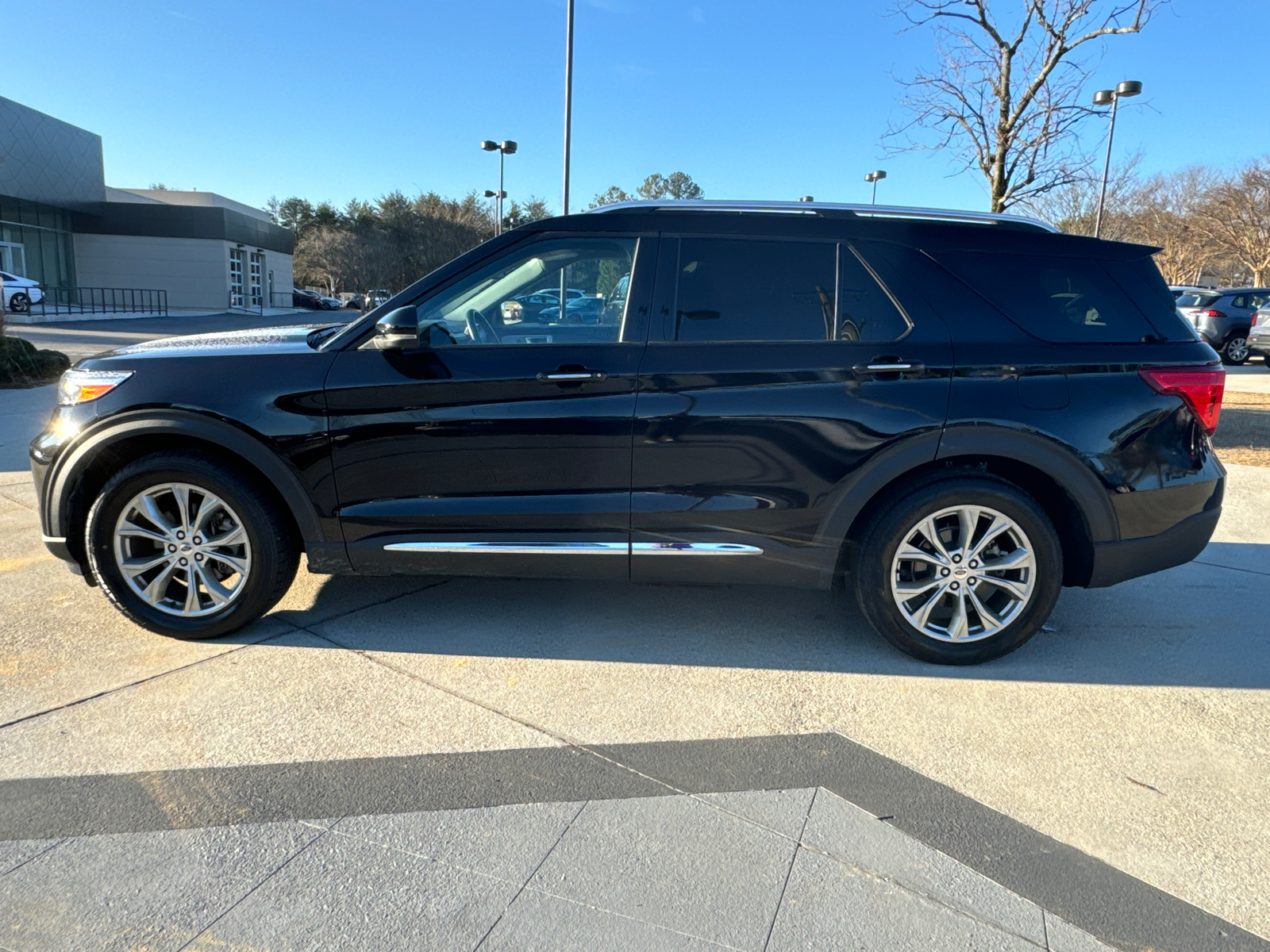 2022 Ford Explorer Limited 8