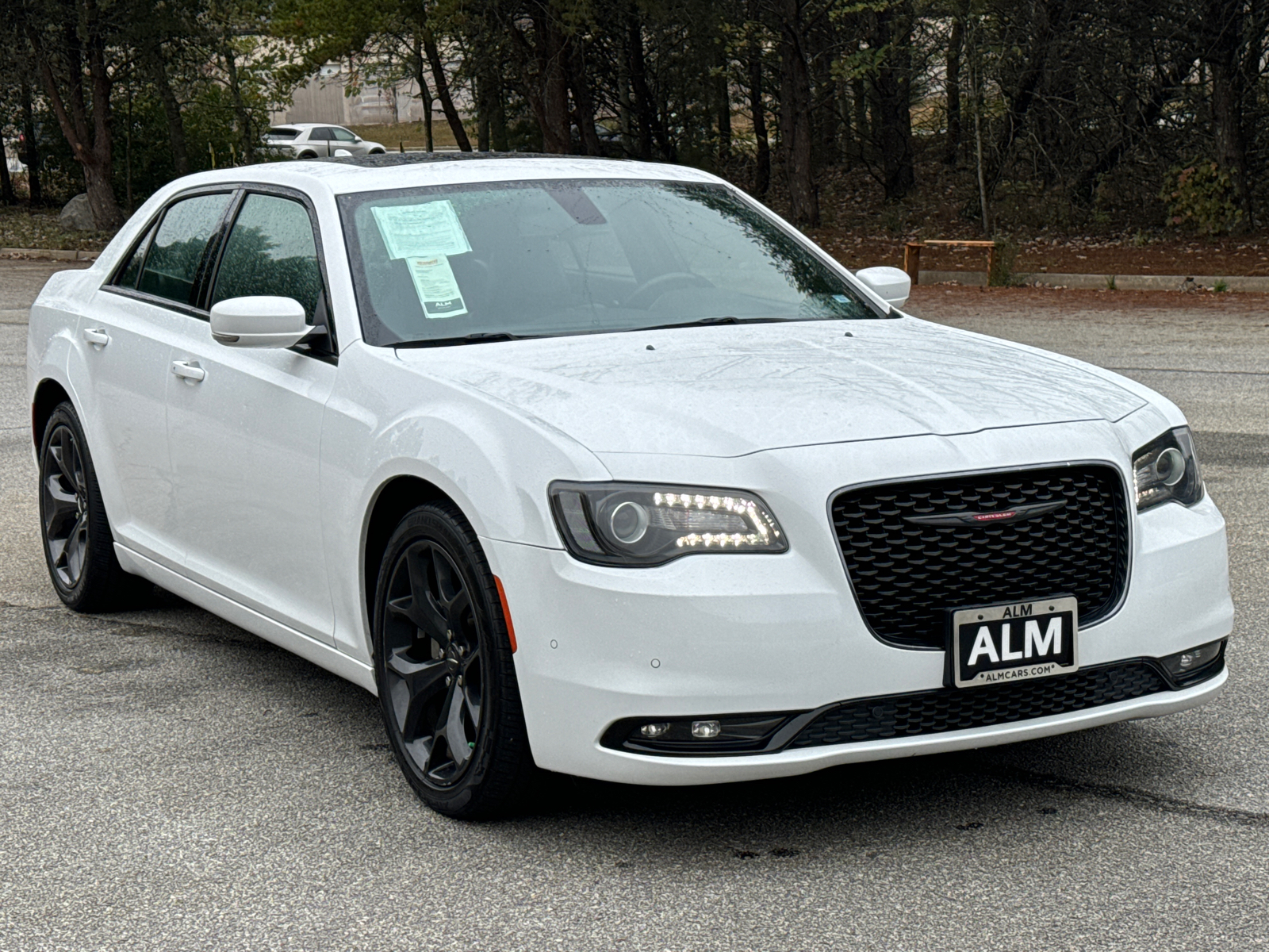 2022 Chrysler 300 S 3