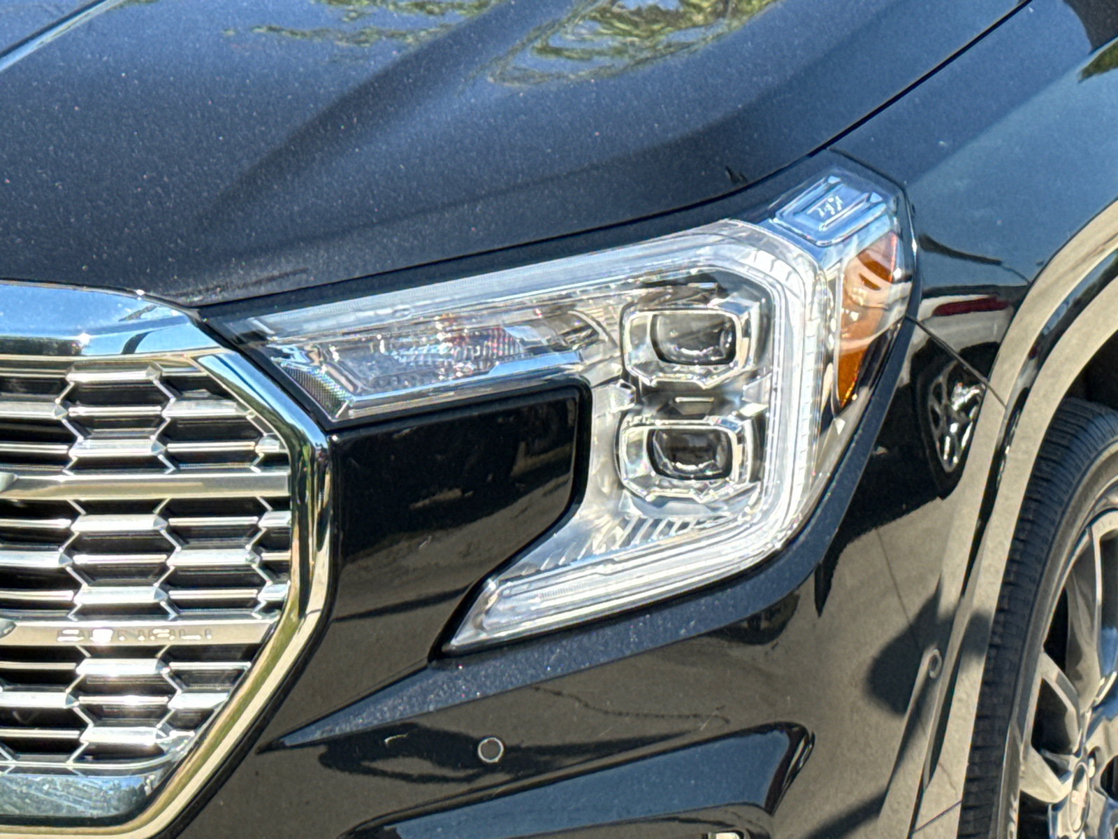 2022 GMC Terrain Denali 2