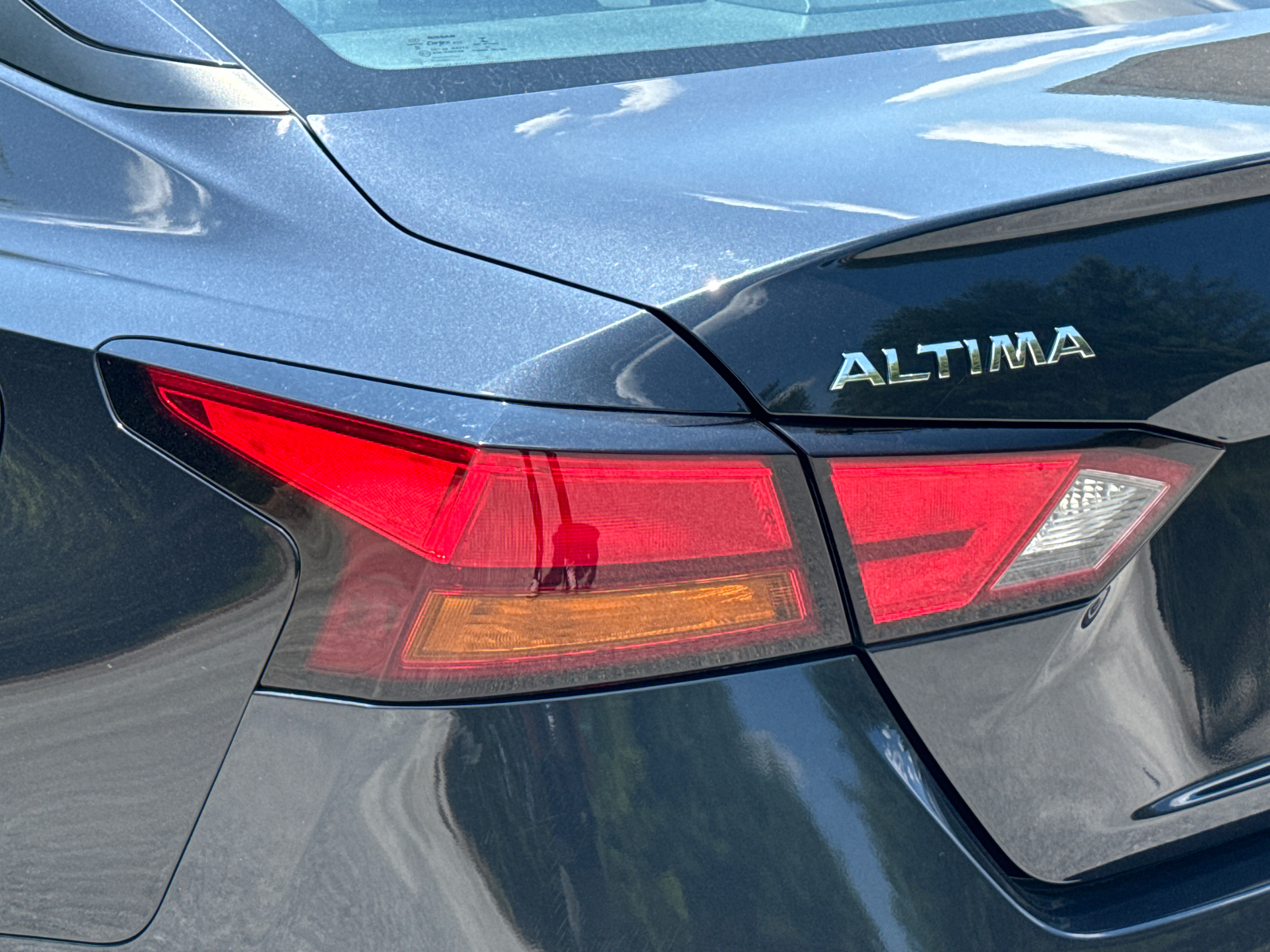 2022 Nissan Altima 2.5 SV 10