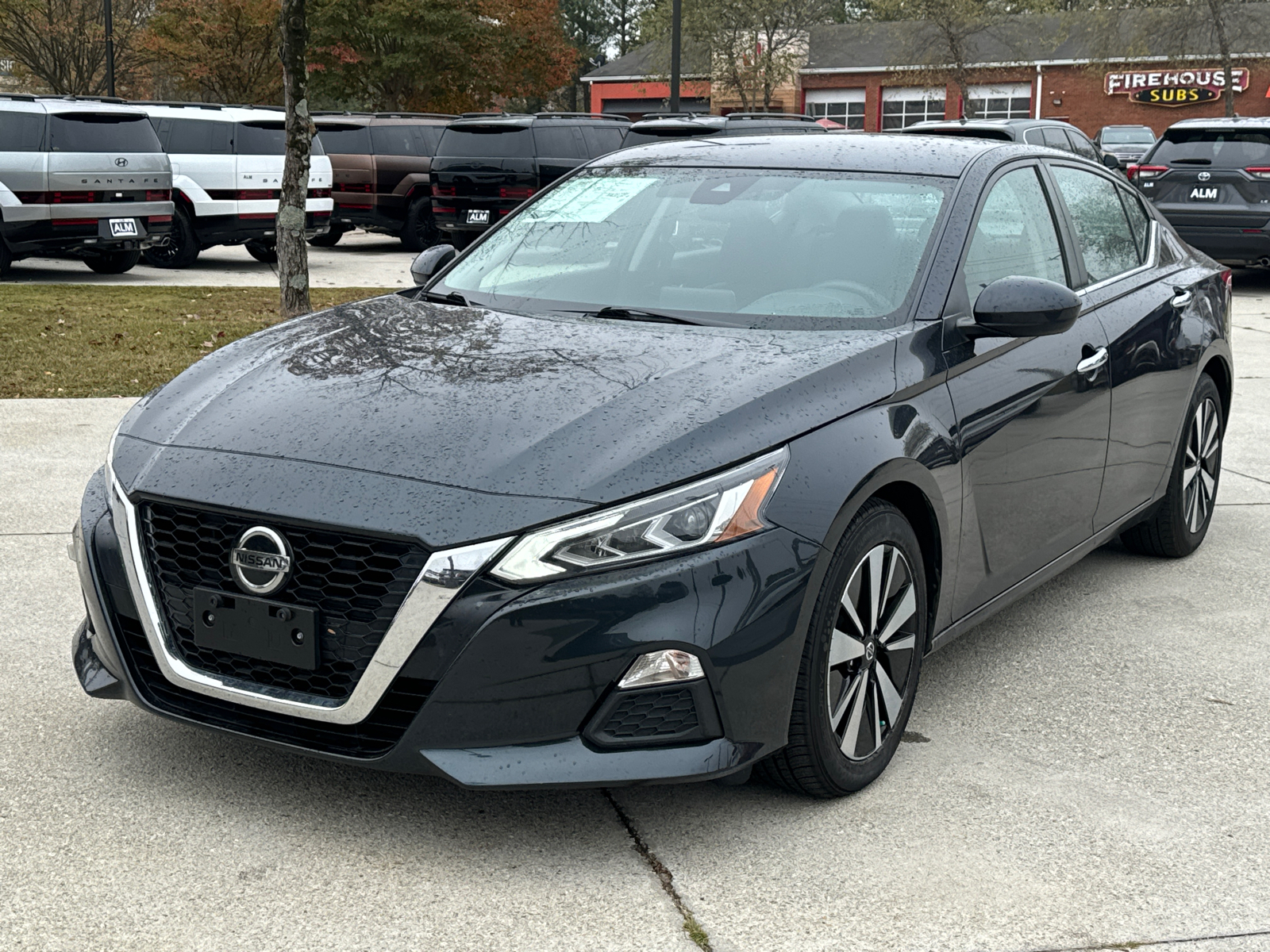 2022 Nissan Altima 2.5 SV 1