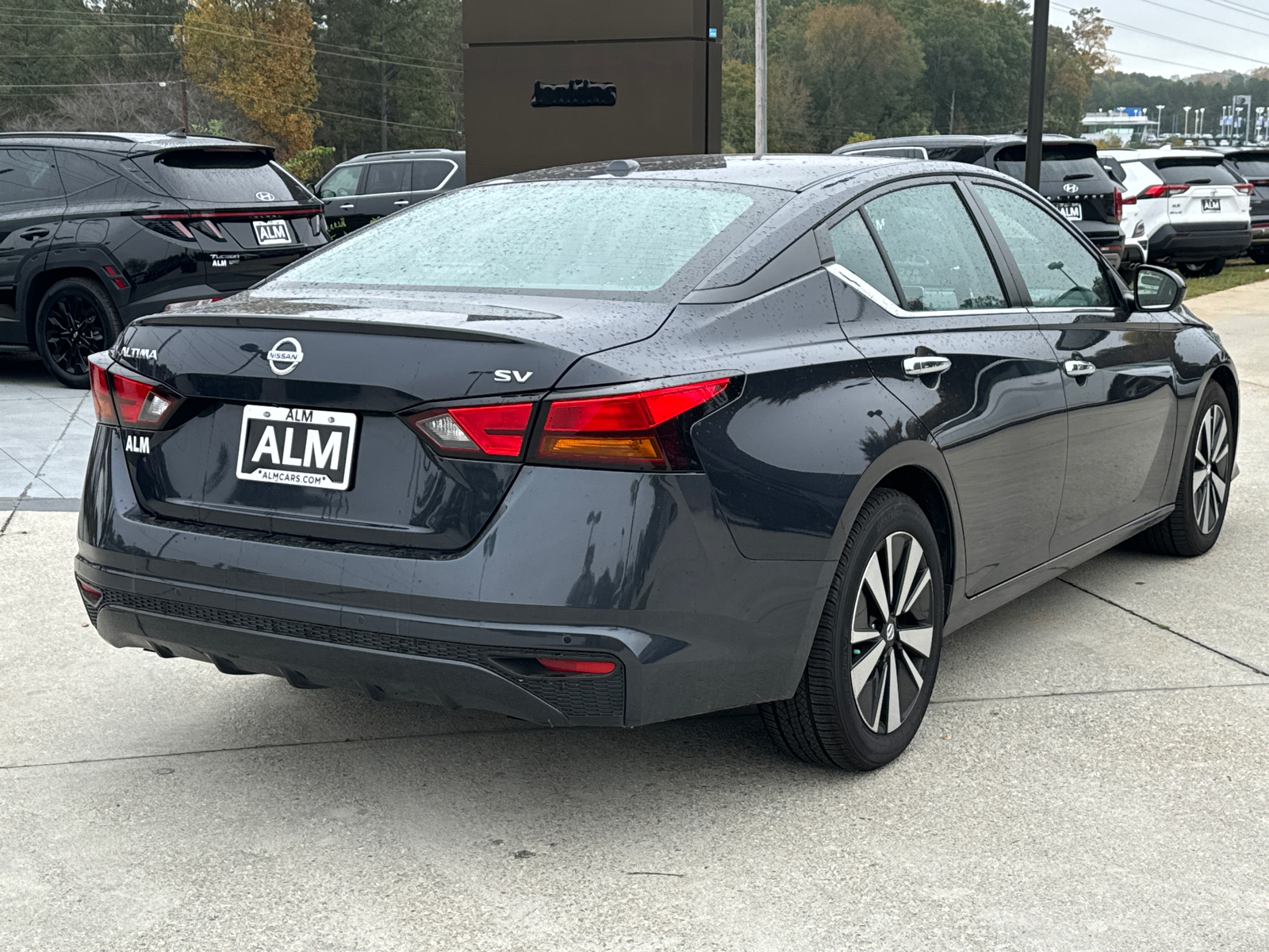 2022 Nissan Altima 2.5 SV 5