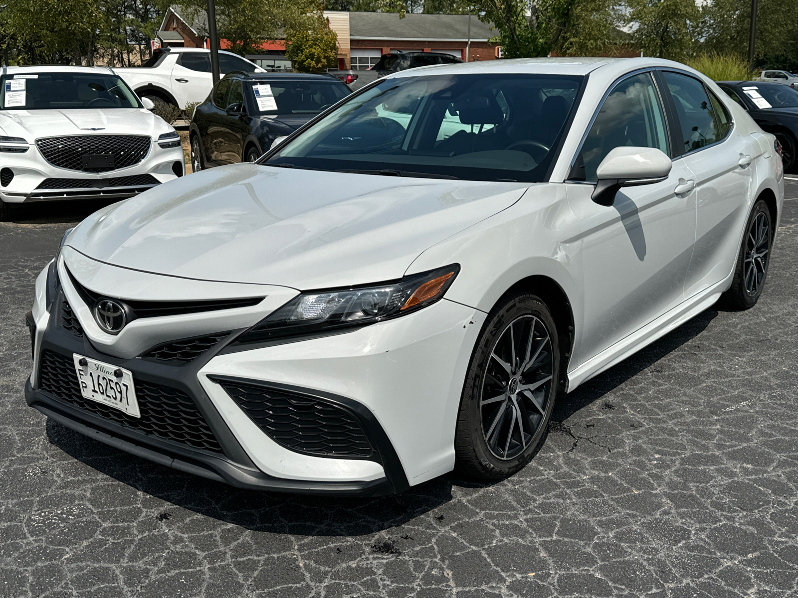 2022 Toyota Camry SE 1