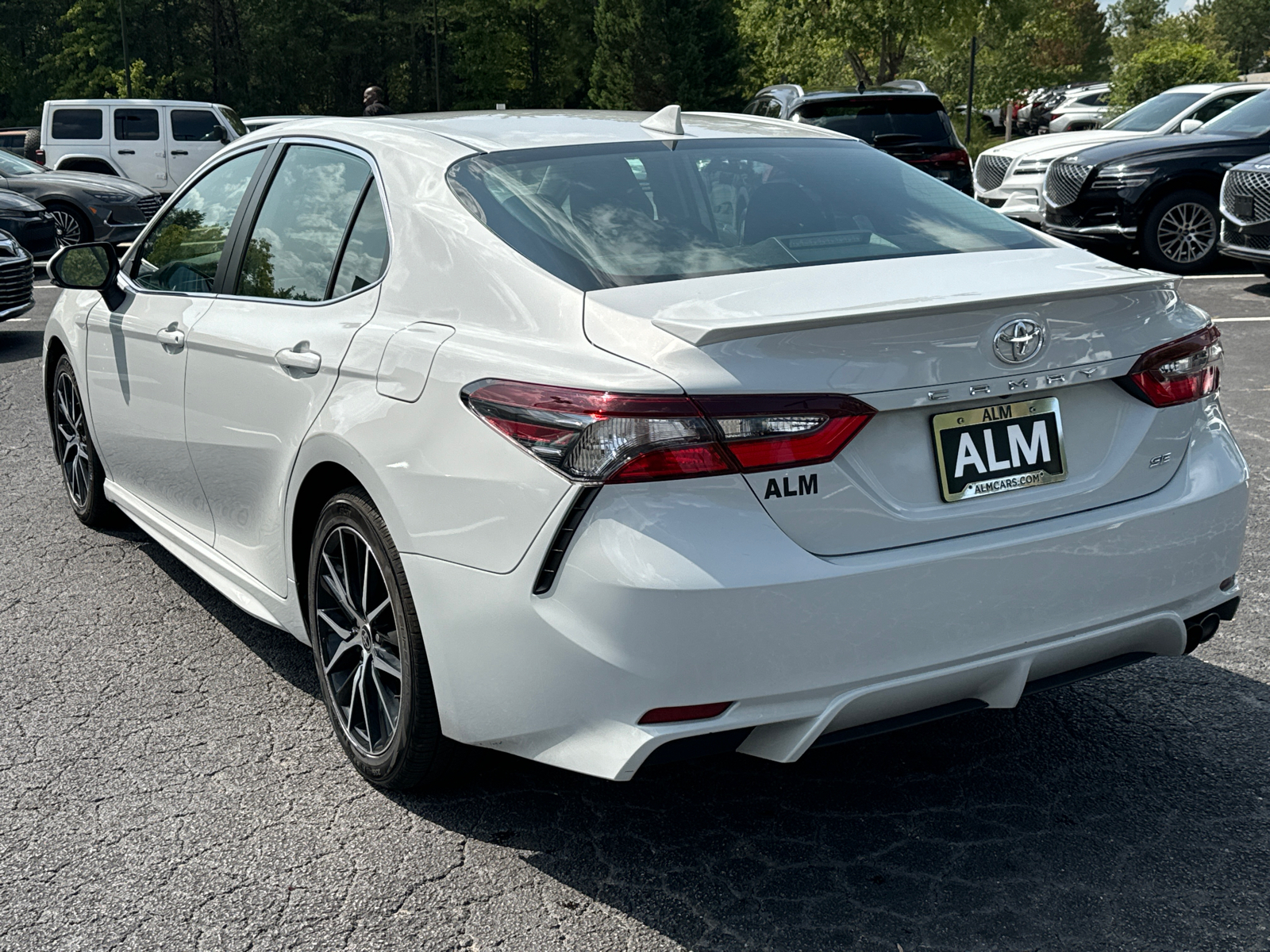 2022 Toyota Camry SE 7