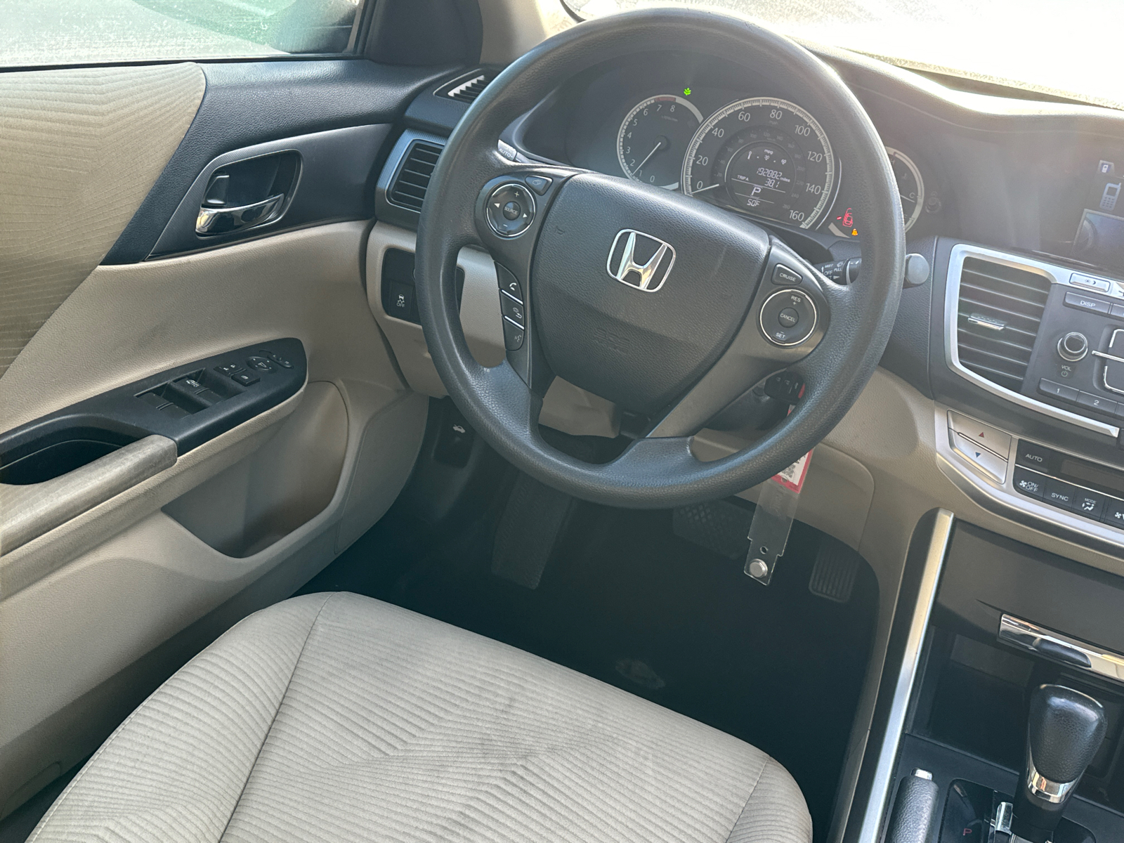 2014 Honda Accord LX 24