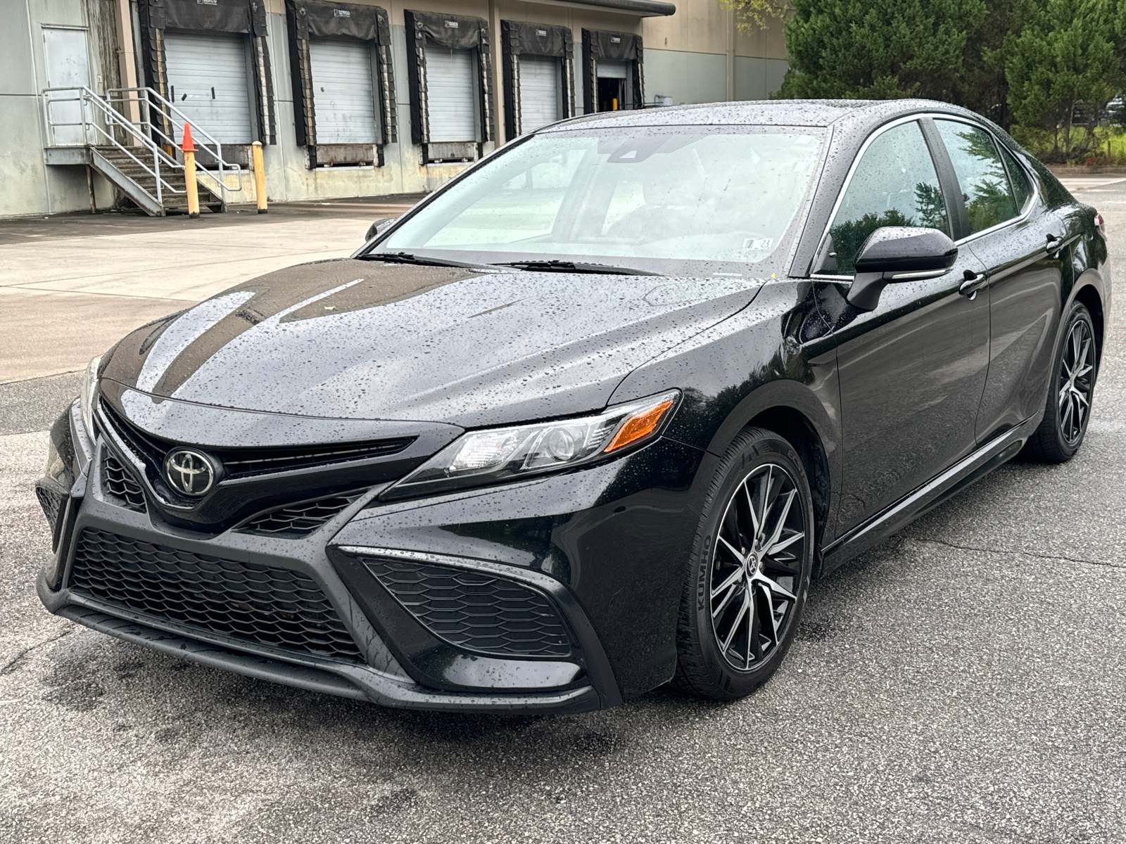 2022 Toyota Camry SE 1