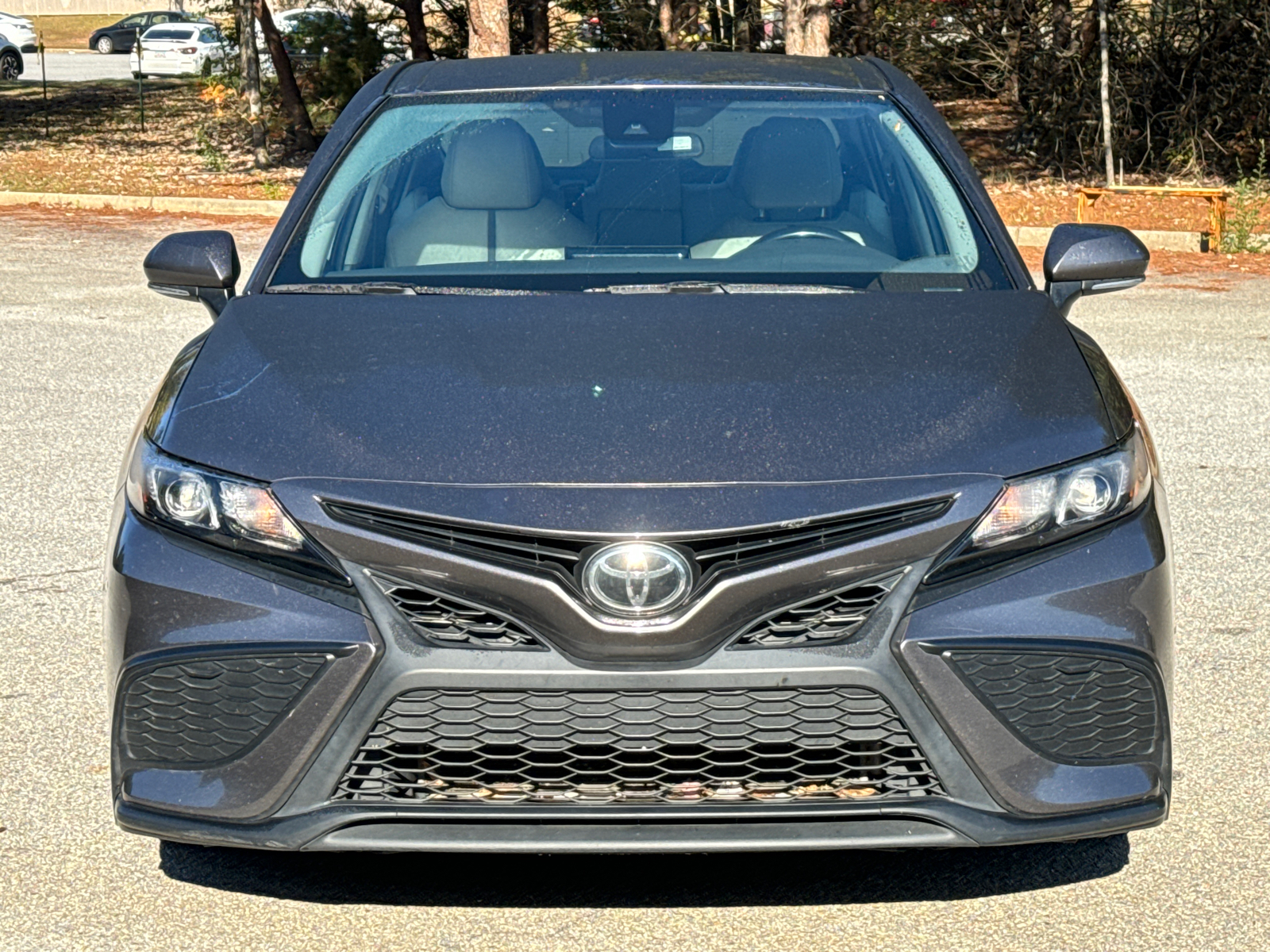 2022 Toyota Camry SE 2